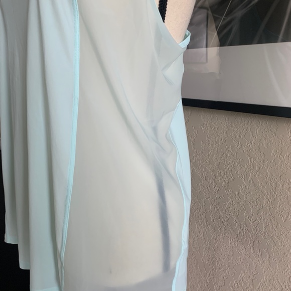 Athleta Women's Active Tank Size Medium - Picture 3 of 8